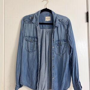 American Eagle Outfitters Light Blue Casual Shirt